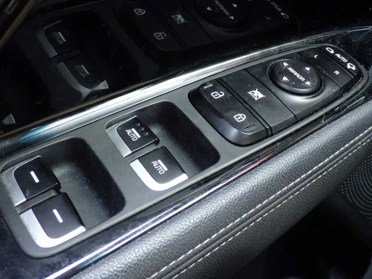 1.6 GDi Hybrid Aut BusinessLine, Camera, Stoel/Stuurverw, Navi!
