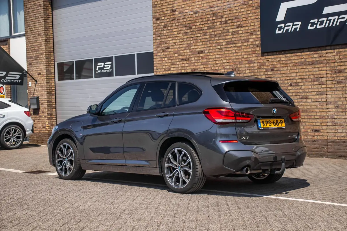xDrive25e M-Sport, Pano, Leder, ACC, Carplay, H&K