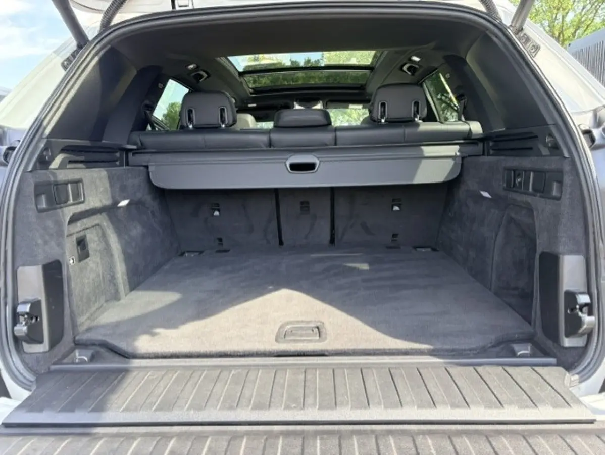xDrive40i M-SPORT ** LED, NAVI+, LEDER, PANO, TREKH, MEMORY, HuD, 21-inch LMV ** UNFALLFREI - VOL. BMW ONDERH. ** ** INFORMEER OOK NAAR ONZE AANTREKKELIJKE FINANCIAL-LEASE TARIEVEN **
