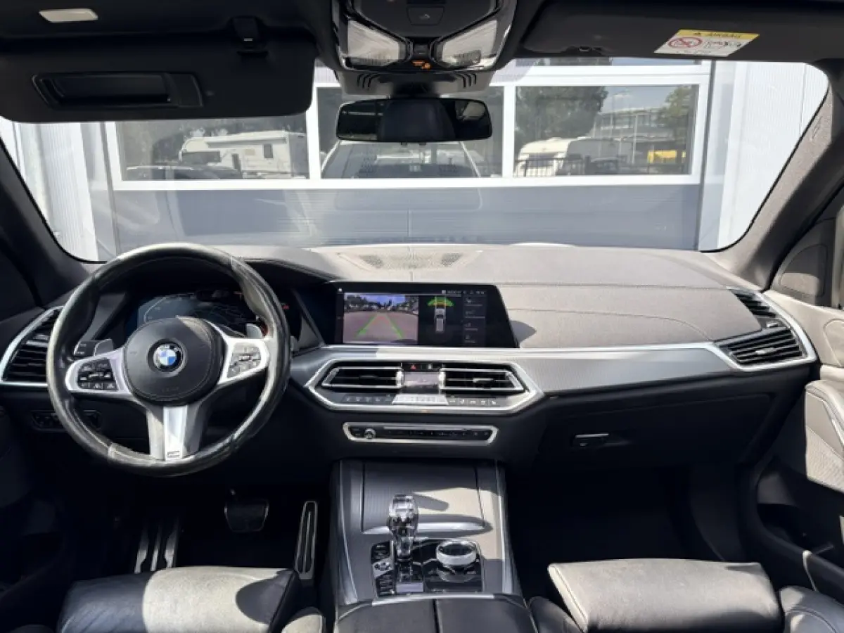 xDrive40i M-SPORT ** LED, NAVI+, LEDER, PANO, TREKH, MEMORY, HuD, 21-inch LMV ** UNFALLFREI - VOL. BMW ONDERH. ** ** INFORMEER OOK NAAR ONZE AANTREKKELIJKE FINANCIAL-LEASE TARIEVEN **