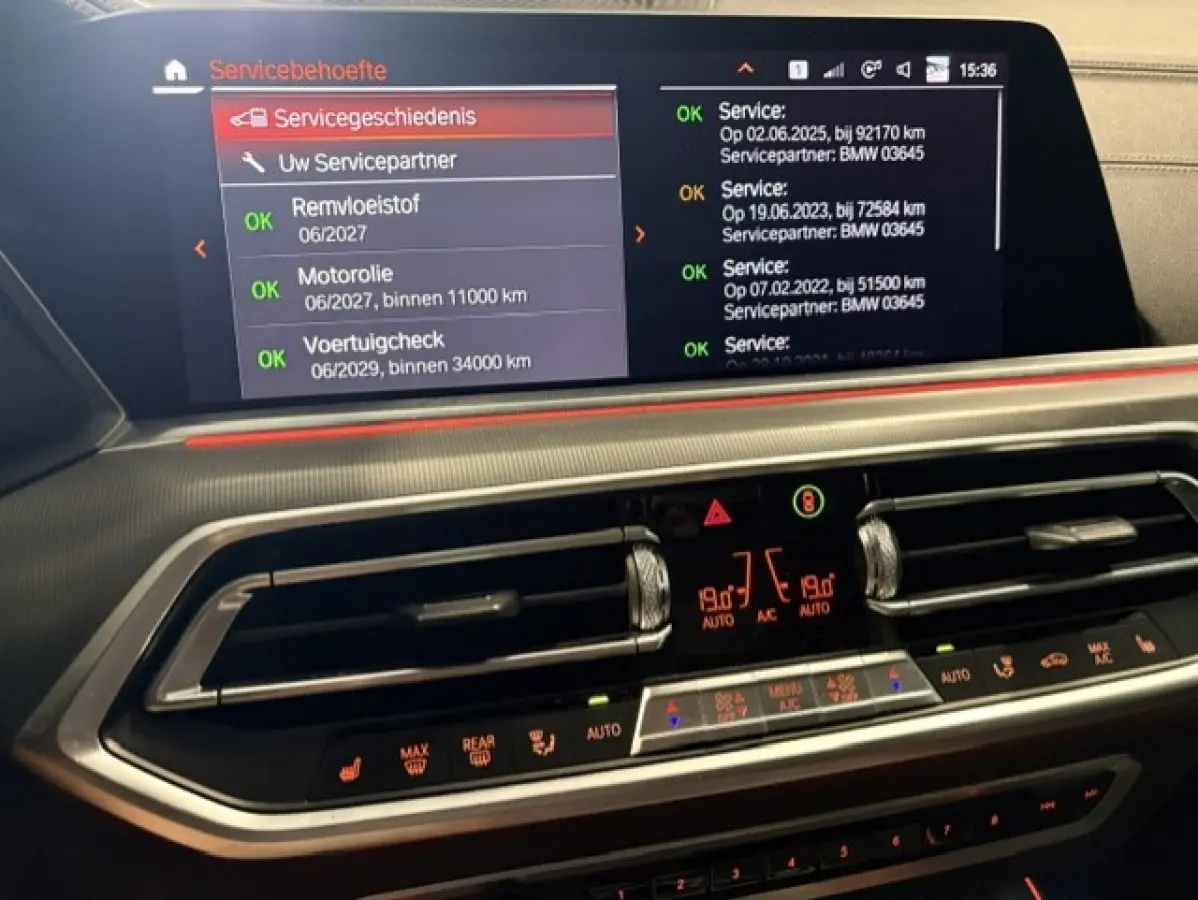 xDrive40i M-SPORT ** LED, NAVI+, LEDER, PANO, TREKH, MEMORY, HuD, 21-inch LMV ** UNFALLFREI - VOL. BMW ONDERH. ** ** INFORMEER OOK NAAR ONZE AANTREKKELIJKE FINANCIAL-LEASE TARIEVEN **