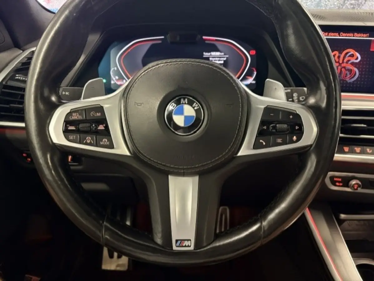 xDrive40i M-SPORT ** LED, NAVI+, LEDER, PANO, TREKH, MEMORY, HuD, 21-inch LMV ** UNFALLFREI - VOL. BMW ONDERH. ** ** INFORMEER OOK NAAR ONZE AANTREKKELIJKE FINANCIAL-LEASE TARIEVEN **