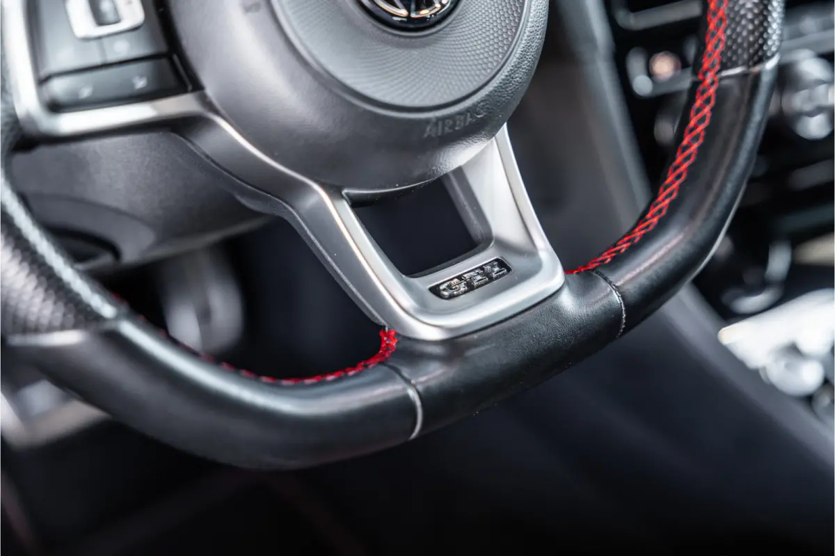 2.0 TSI 290 PK GTI TCR | Panorama | ACC | Camera | CarPlay | Navigatie | Stoelverwarming | Virtual Cockpit | Keyless Go | Nieuwe APK
