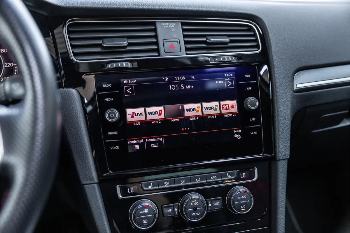 2.0 TSI 290 PK GTI TCR | Panorama | ACC | Camera | CarPlay | Navigatie | Stoelverwarming | Virtual Cockpit | Keyless Go | Nieuwe APK