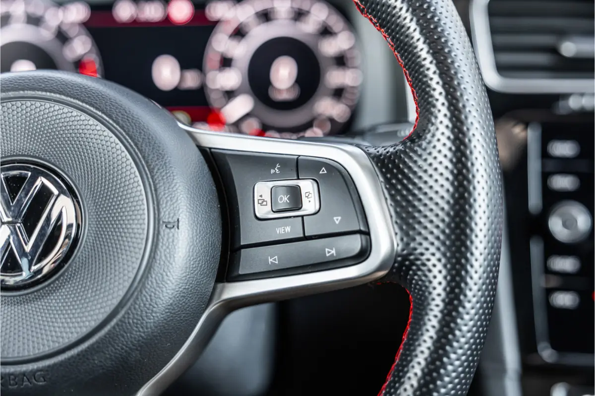 2.0 TSI 290 PK GTI TCR | Panorama | ACC | Camera | CarPlay | Navigatie | Stoelverwarming | Virtual Cockpit | Keyless Go | Nieuwe APK