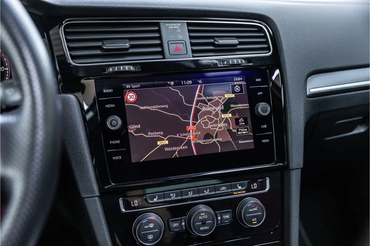 2.0 TSI 290 PK GTI TCR | Panorama | ACC | Camera | CarPlay | Navigatie | Stoelverwarming | Virtual Cockpit | Keyless Go | Nieuwe APK