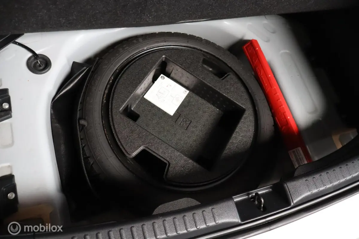 1.0 VVT-i Active | Keyless | Camera | Carplay |