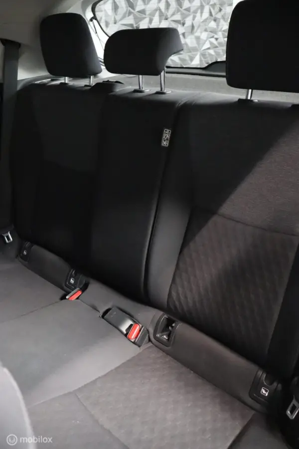 1.0 VVT-i Active | Keyless | Camera | Carplay |