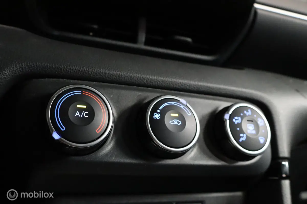 1.0 VVT-i Active | Keyless | Camera | Carplay |