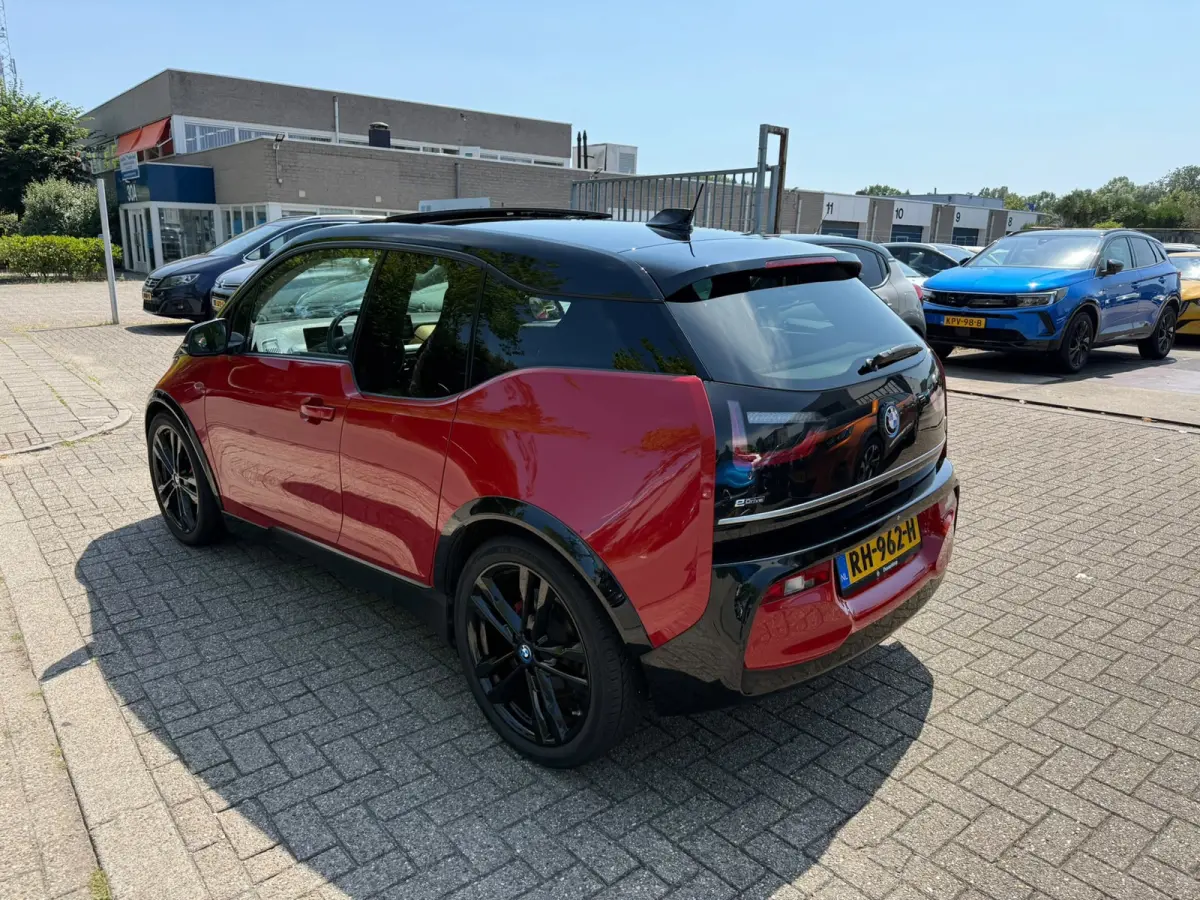 S Launch Edition 94Ah 33 kWh, Panodak, Leder, Navi, Camera, NAP