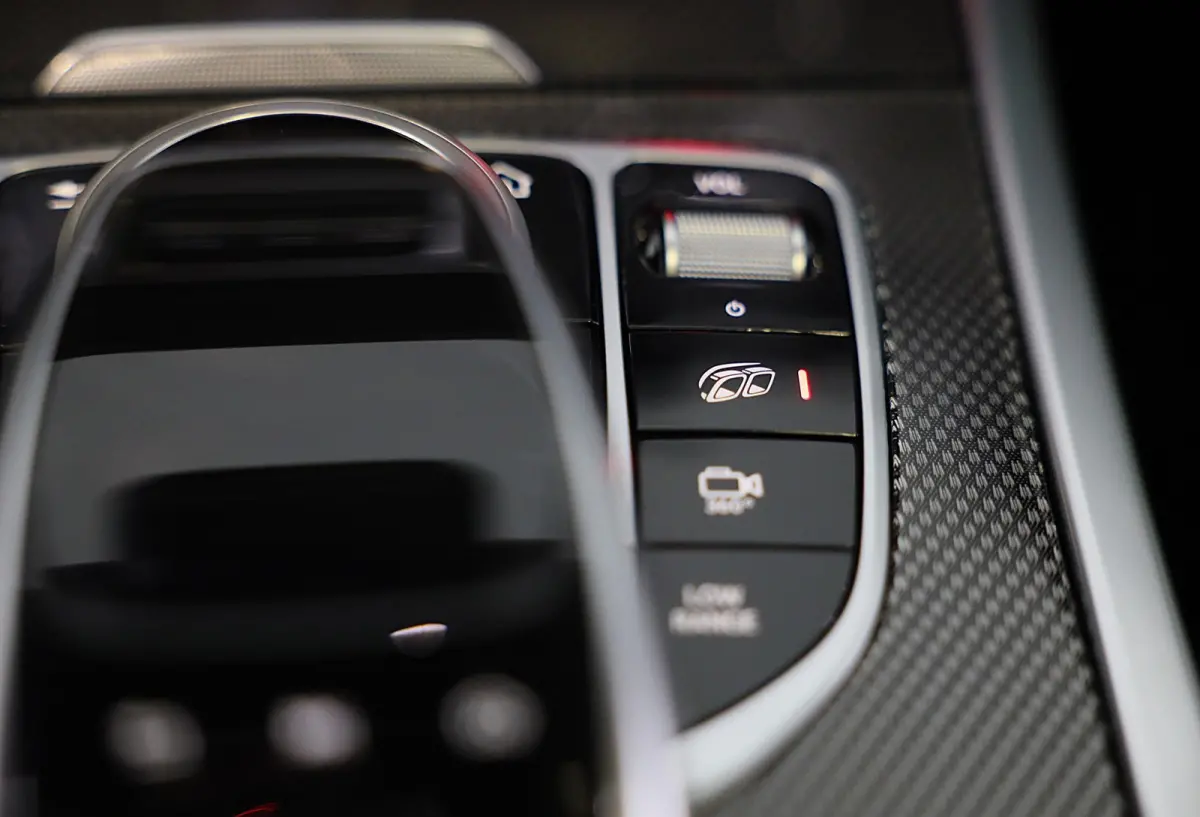 63 Manufaktur / Olijf Groen / Carbon / Massage / Memory / 360 Camera / Lane Assist / BURMESTER / Open Dak