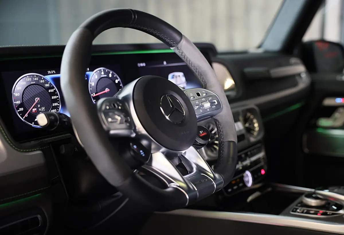 63 Manufaktur / Olijf Groen / Carbon / Massage / Memory / 360 Camera / Lane Assist / BURMESTER / Open Dak