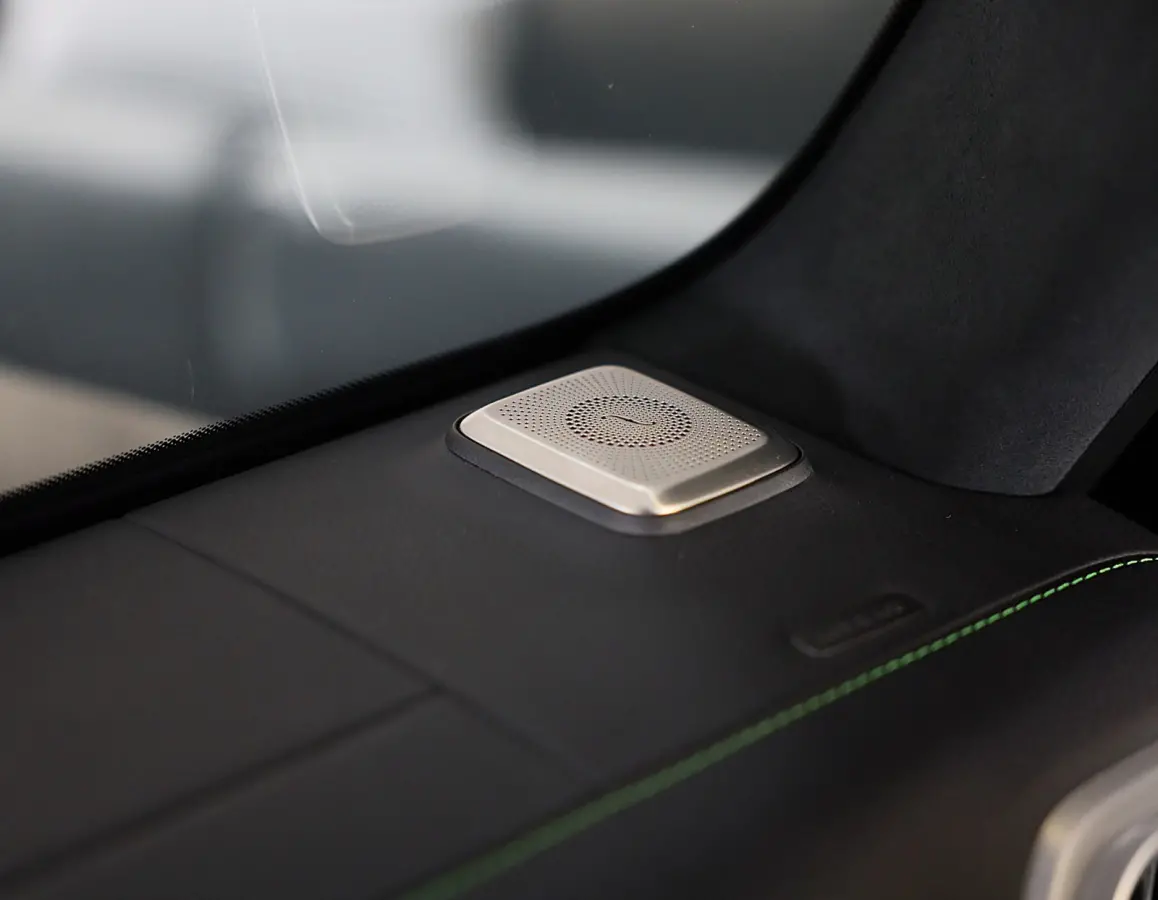 63 Manufaktur / Olijf Groen / Carbon / Massage / Memory / 360 Camera / Lane Assist / BURMESTER / Open Dak
