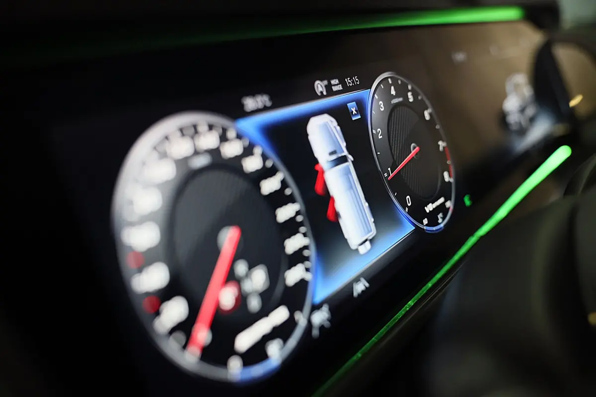 63 Manufaktur / Olijf Groen / Carbon / Massage / Memory / 360 Camera / Lane Assist / BURMESTER / Open Dak