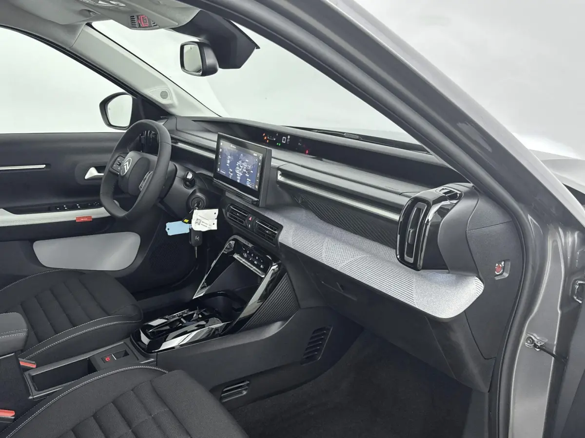 1.2 Hybrid 145pk Max 7p. | VOORRAAD DEAL | Camera | Navigatie | Lichtmetalen velgen | Comfort stoelen | Cruise control |