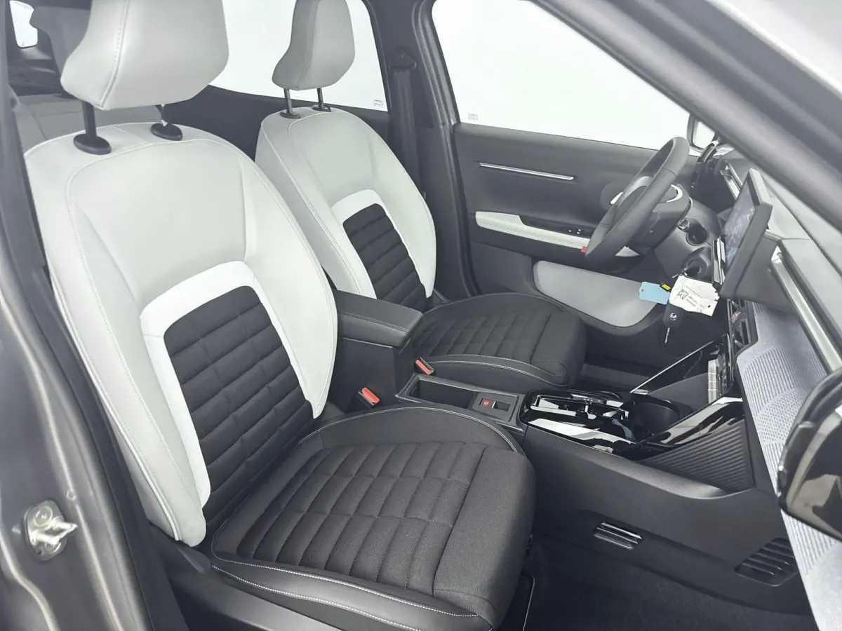 1.2 Hybrid 145pk Max 7p. | VOORRAAD DEAL | Camera | Navigatie | Lichtmetalen velgen | Comfort stoelen | Cruise control |