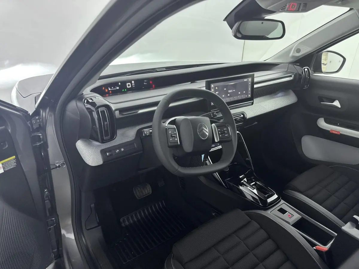 1.2 Hybrid 145pk Max 7p. | VOORRAAD DEAL | Camera | Navigatie | Lichtmetalen velgen | Comfort stoelen | Cruise control |