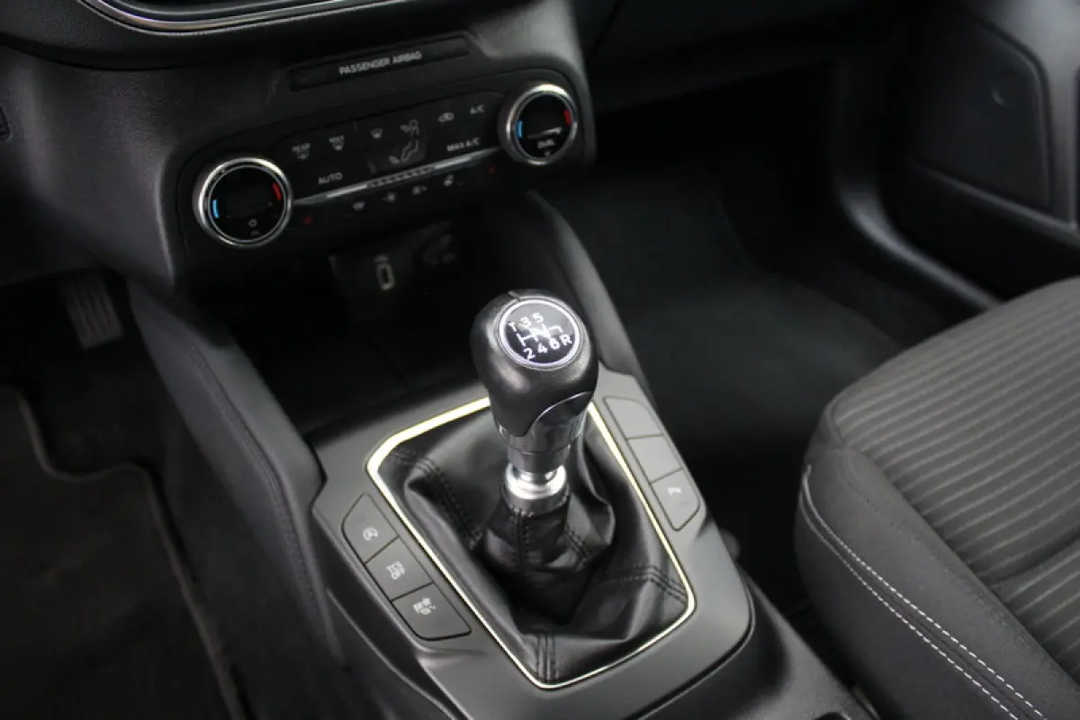 1.0 EcoBoost Titanium Business 126PK, RIJKLAAR | STUUR/STOEL/RUITVERWARMING | NAVIGATIE | CRUISE CONTROLE