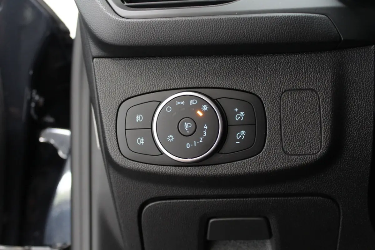 1.0 EcoBoost Titanium Business 126PK, RIJKLAAR | STUUR/STOEL/RUITVERWARMING | NAVIGATIE | CRUISE CONTROLE