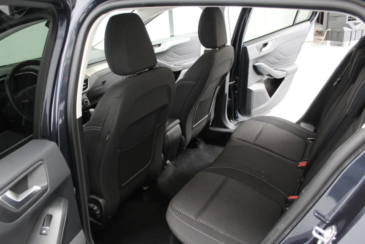1.0 EcoBoost Titanium Business 126PK, RIJKLAAR | STUUR/STOEL/RUITVERWARMING | NAVIGATIE | CRUISE CONTROLE