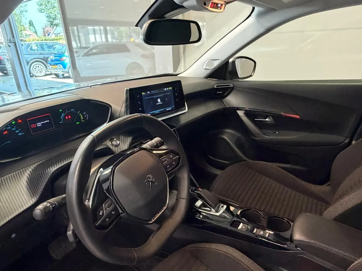 EV Active Pack 50 kWh | CLIMA | NAVI | CAR PLAY |