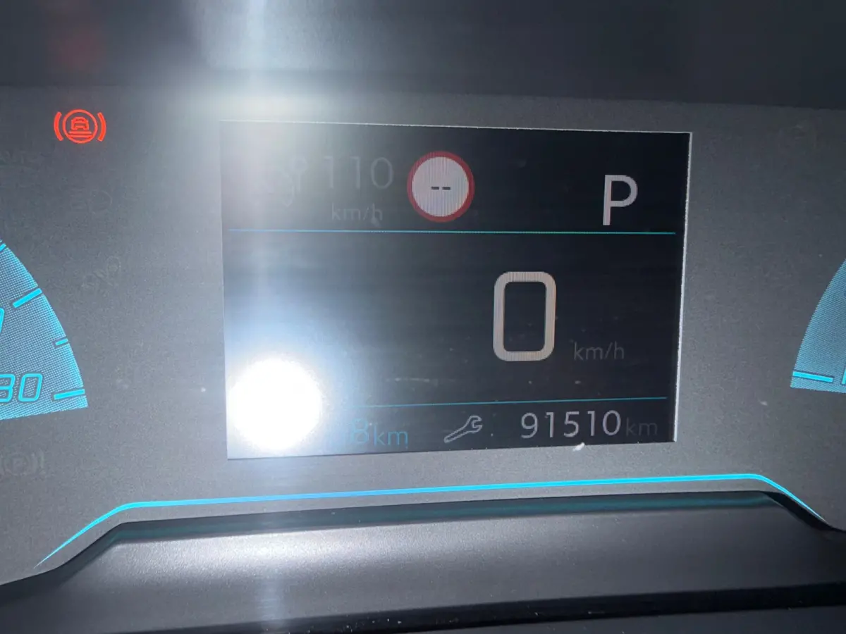 EV Active Pack 50 kWh | CLIMA | NAVI | CAR PLAY |