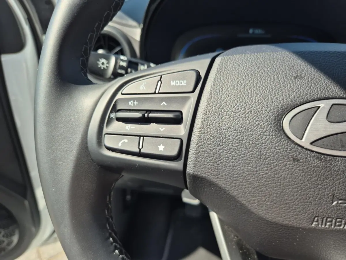 1.0 Comfort Smart 5-zits | Airco | Cruise Control | Camera | Navigatie | Bluetooth | LM Velgen |