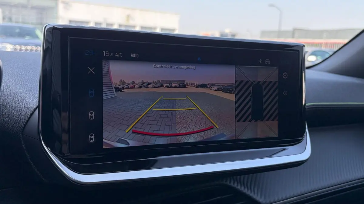 GT | Active Safety Brake met camera en radar (automatisch noodremsysteem) met Distance Alert (waarschuwing dreigende aanrijding) | Advanced Active Safety Brake met camera en radar | Climate 