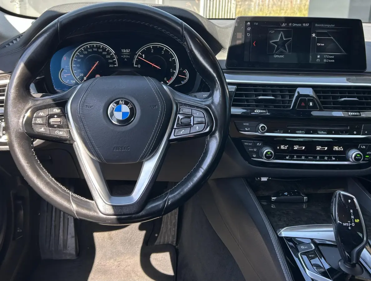 530d High Executive 265PK | AUTOMAAT | PANO | Achteruitrijcamera | Leder | Memory | Head Up Display | Virtual | 19 Inch | 2 Sleutels | APK tot 31-05-2027 |