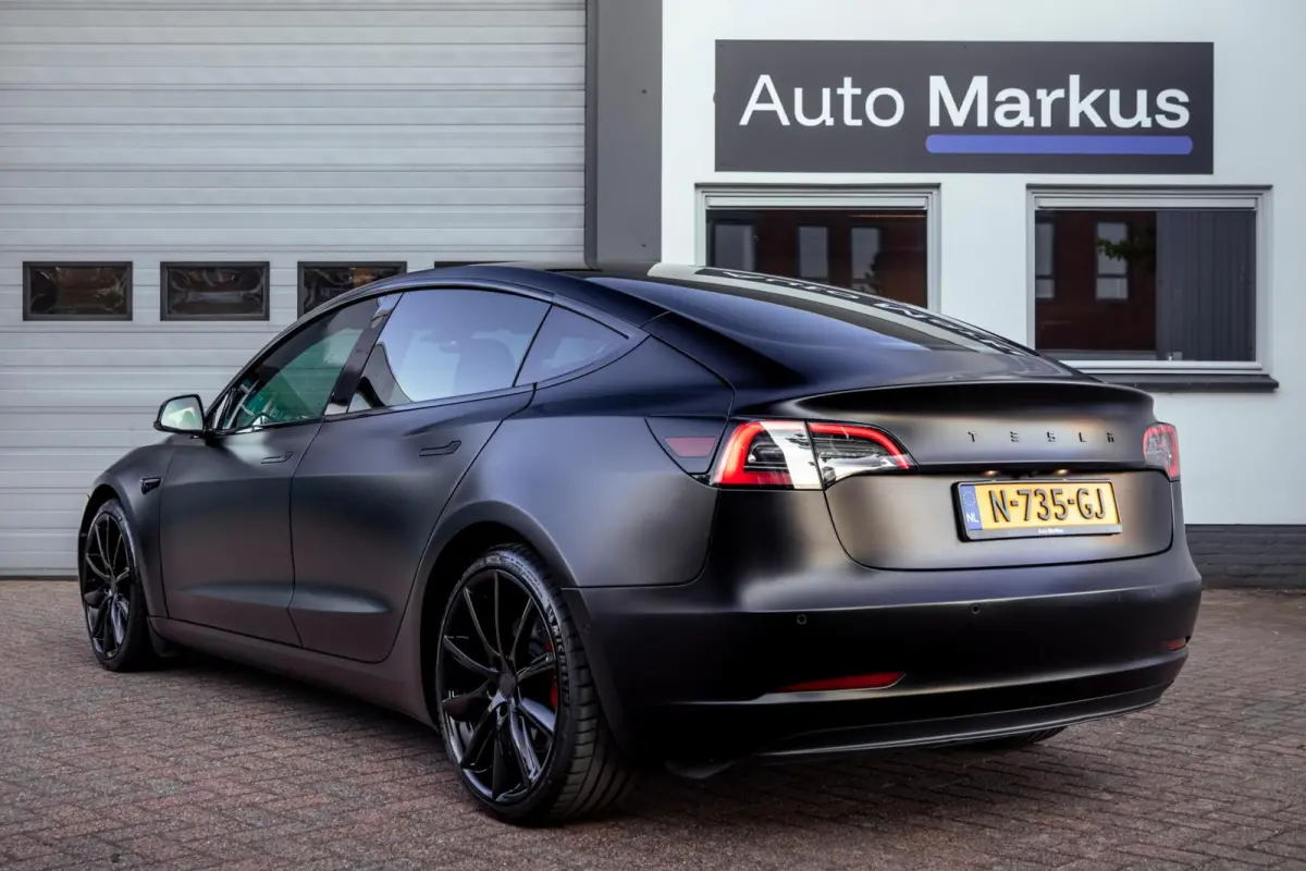 Performance AWD 75 kWh|Matte Gespoten|Uniek|Zeer netjes