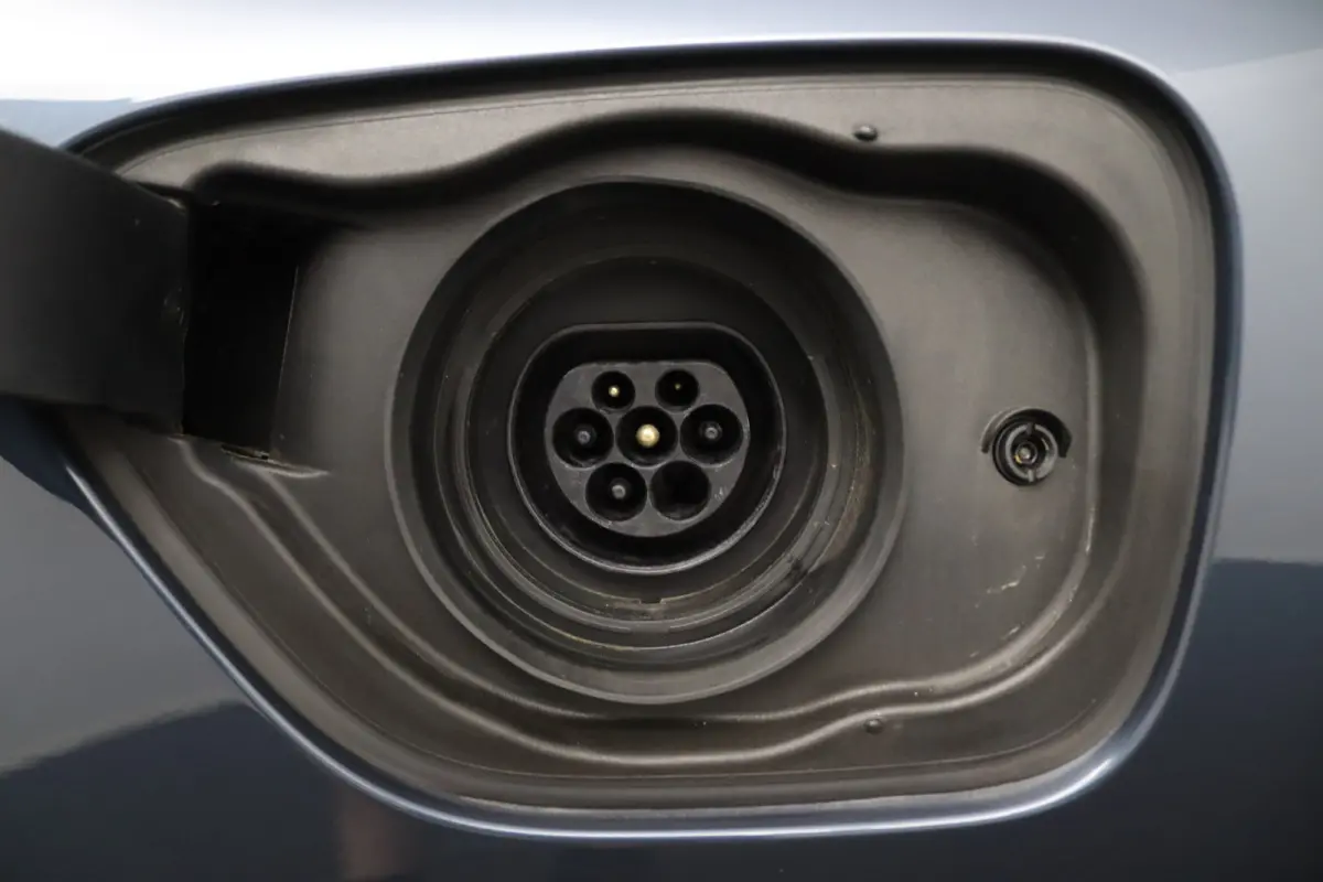 T8 Plug-in hybrid AWD Ultra Dark | Trekhaak | Panoramadak | Sportstoelen | Long range | 19 Inch |