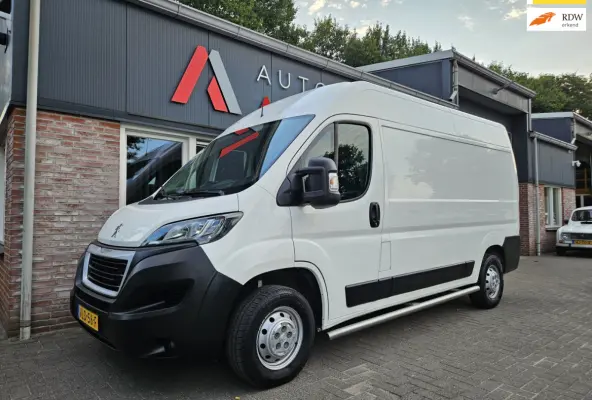 330 2.2 BlueHDi 140 L2H2 Premium Trekhaak! Airco! NAP! Cruise Control! Nette Bus!