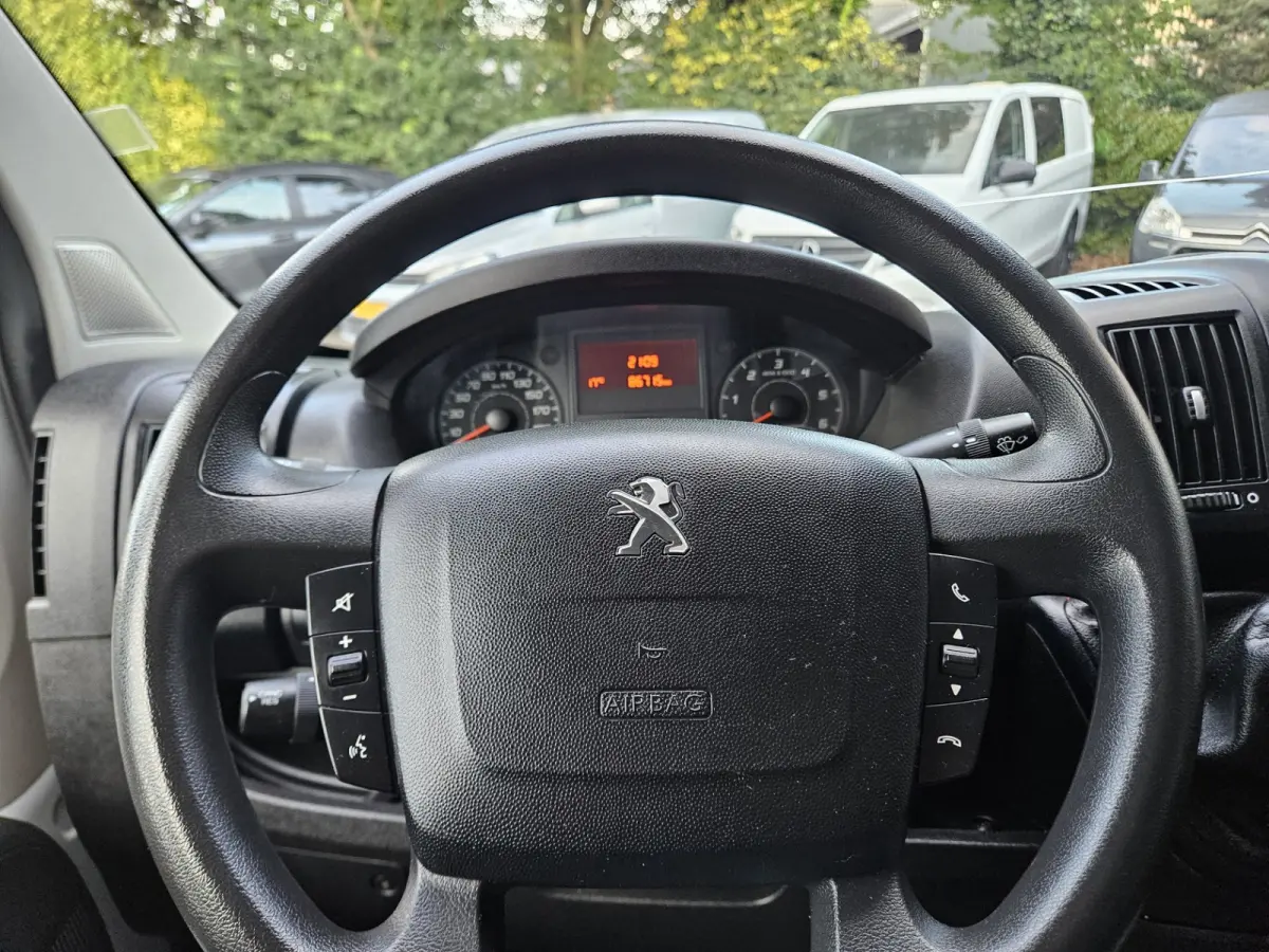 330 2.2 BlueHDi 140 L2H2 Premium Trekhaak! Airco! NAP! Cruise Control! Nette Bus!