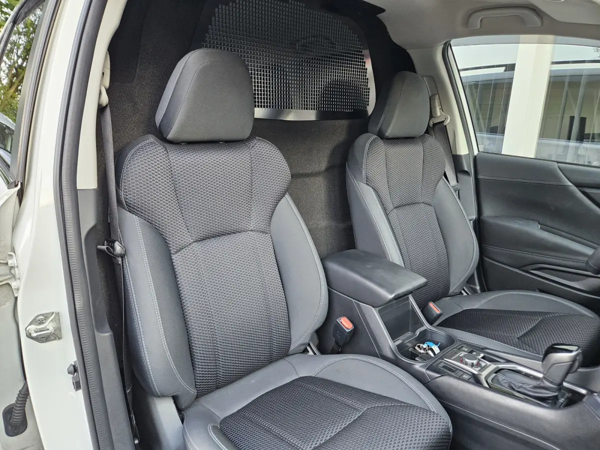 2.0 AWD Comfort Benzine/Grijs Kenteken! Trekhaak! Mooie/Nette Auto! Carplay! NAP! Uniek!