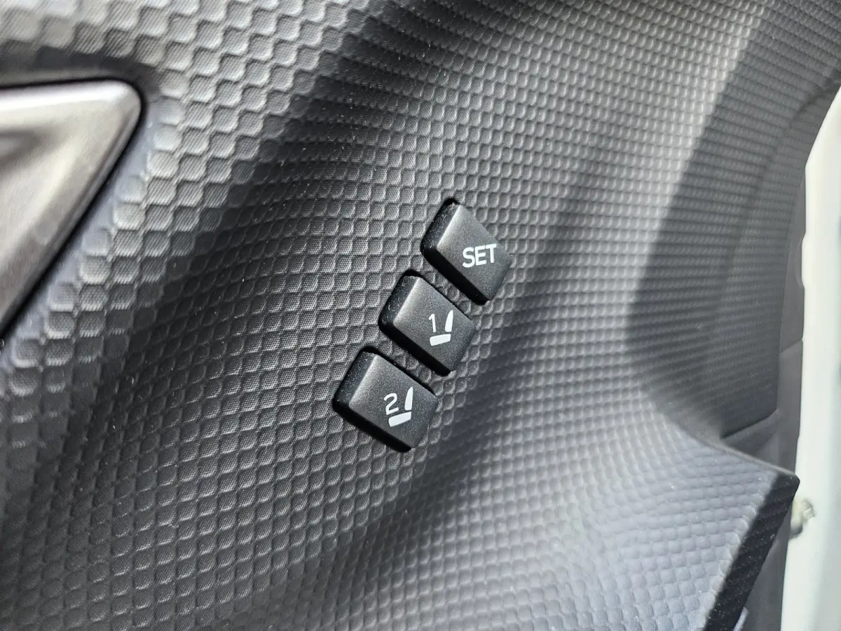 2.0 AWD Comfort Benzine/Grijs Kenteken! Trekhaak! Mooie/Nette Auto! Carplay! NAP! Uniek!