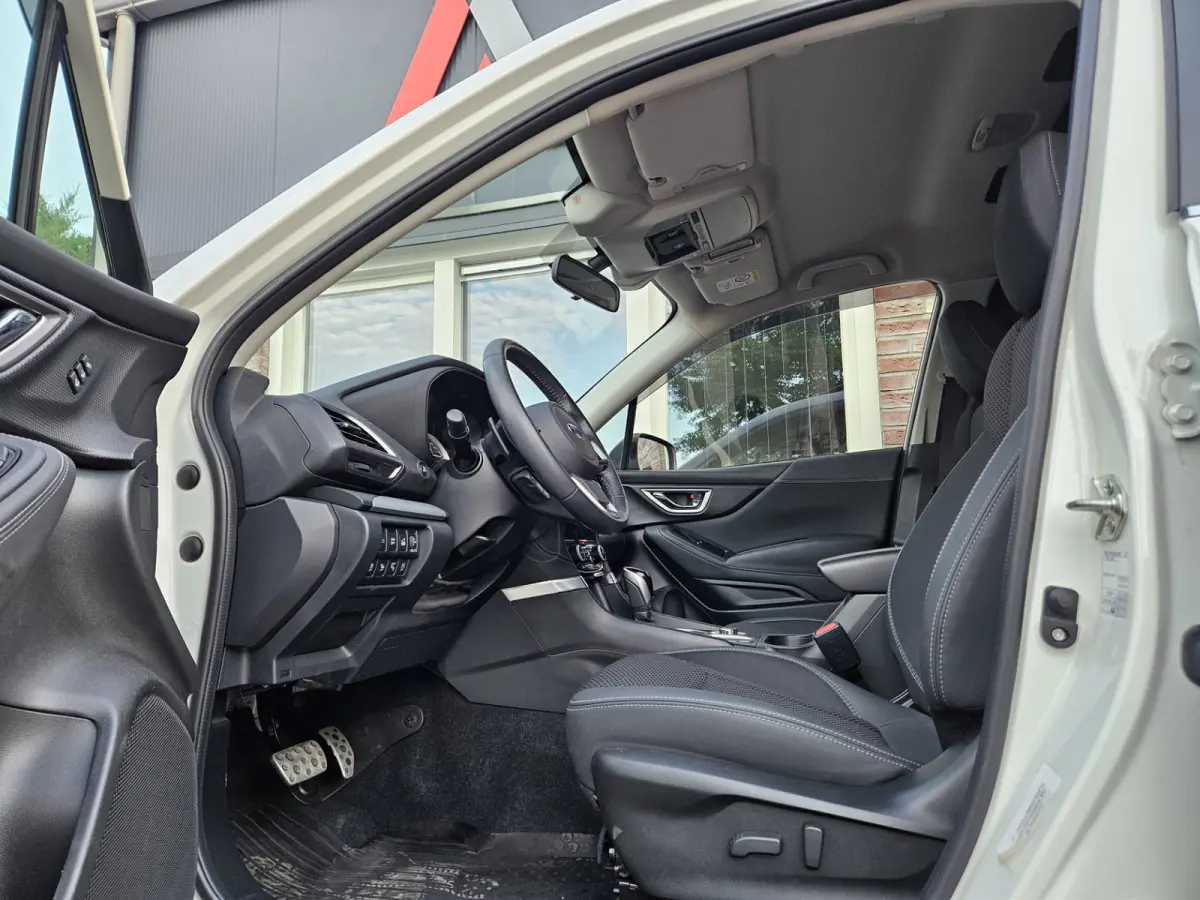 2.0 AWD Comfort Benzine/Grijs Kenteken! Trekhaak! Mooie/Nette Auto! Carplay! NAP! Uniek!
