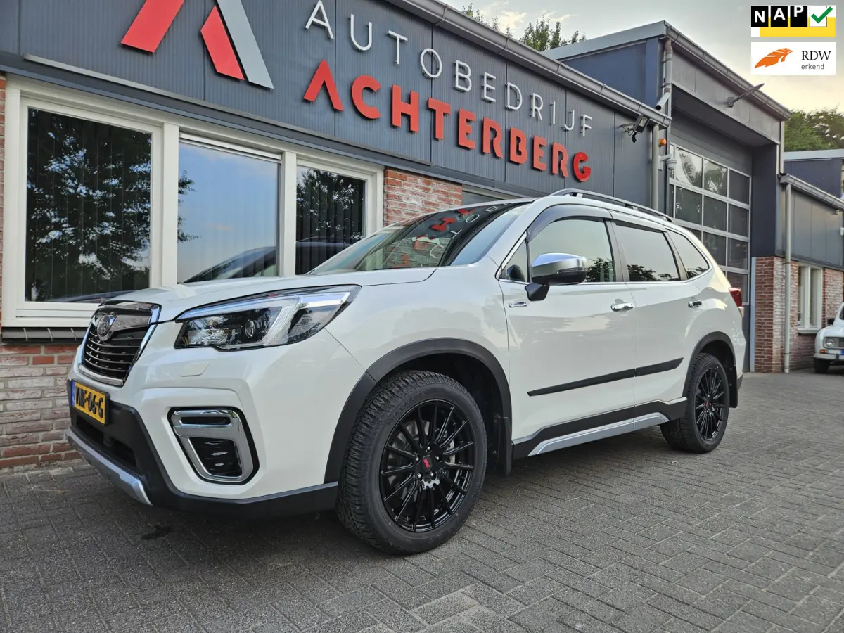 2.0 AWD Comfort Benzine/Grijs Kenteken! Trekhaak! Mooie/Nette Auto! Carplay! NAP! Uniek!