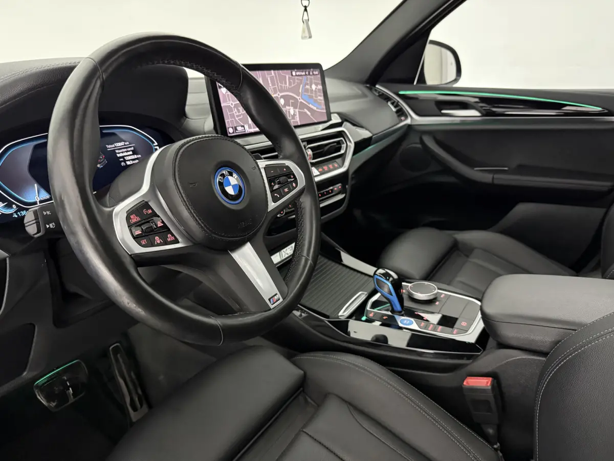Executive 80 kWh M-Sport | Snelladen | SOH 93% | Pano | Memory | Sfeer | Virtual | Camera | Sfeer | Carplay | Trekhaak