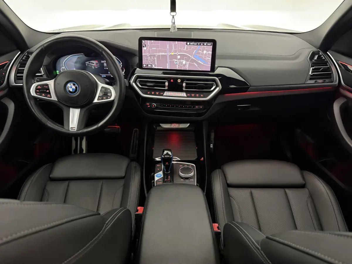 Executive 80 kWh M-Sport | Snelladen | SOH 93% | Pano | Memory | Sfeer | Virtual | Camera | Sfeer | Carplay | Trekhaak