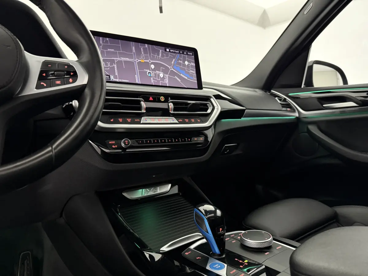 Executive 80 kWh M-Sport | Snelladen | SOH 93% | Pano | Memory | Sfeer | Virtual | Camera | Sfeer | Carplay | Trekhaak