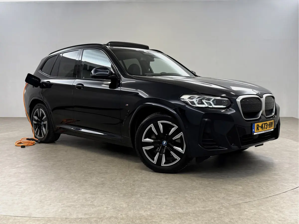 Executive 80 kWh M-Sport | Snelladen | SOH 93% | Pano | Memory | Sfeer | Virtual | Camera | Sfeer | Carplay | Trekhaak