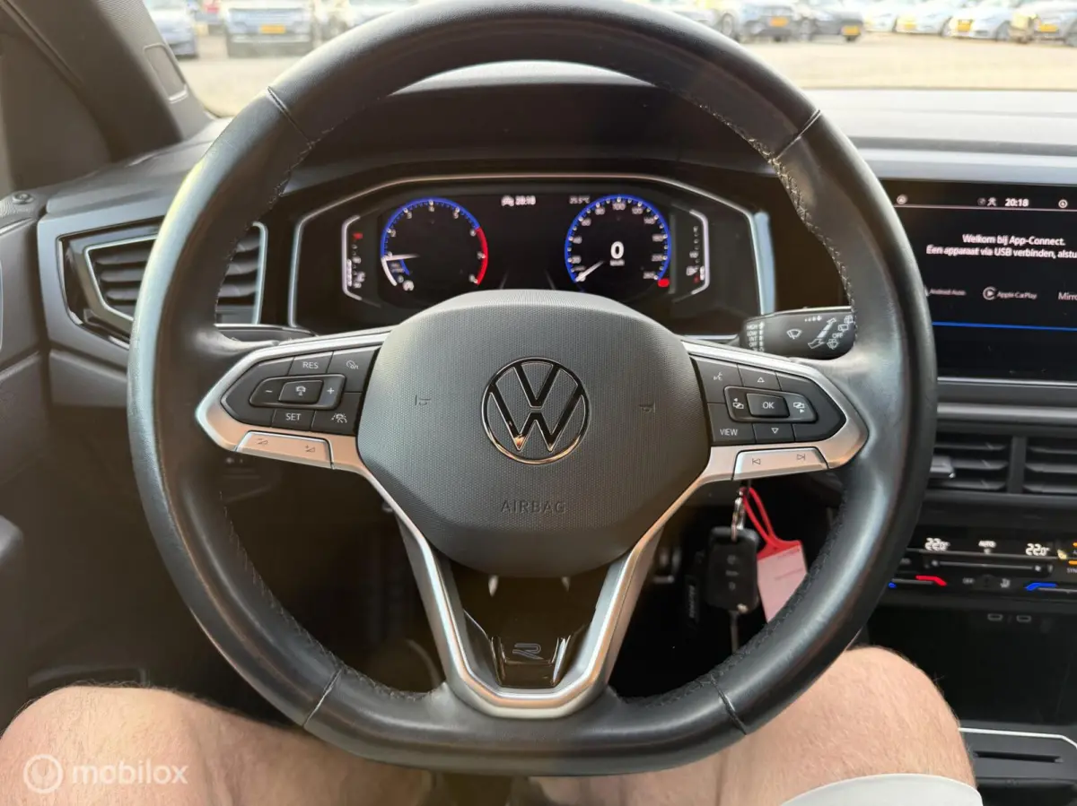 1.0 TSI R-Line ACC | CARPLAY | PDC |