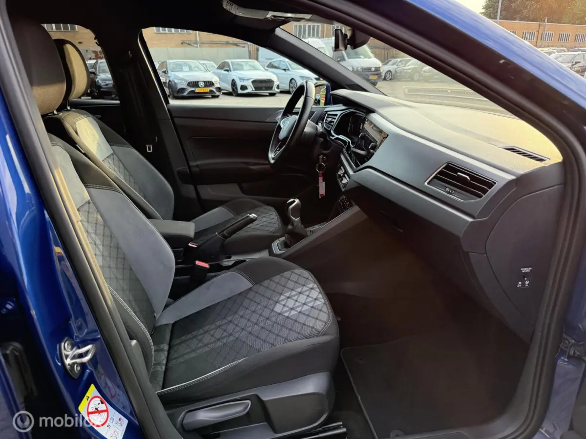 1.0 TSI R-Line ACC | CARPLAY | PDC |
