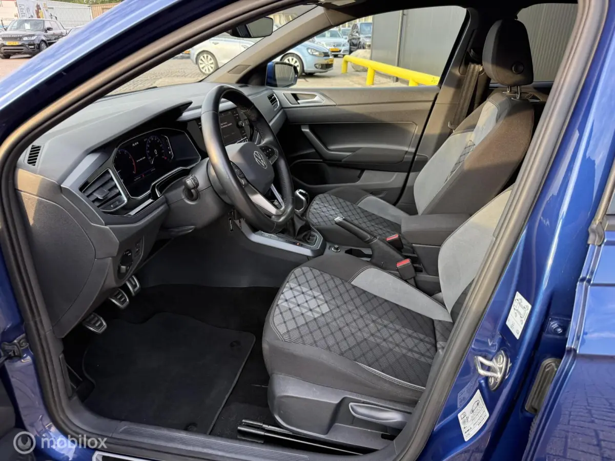 1.0 TSI R-Line ACC | CARPLAY | PDC |