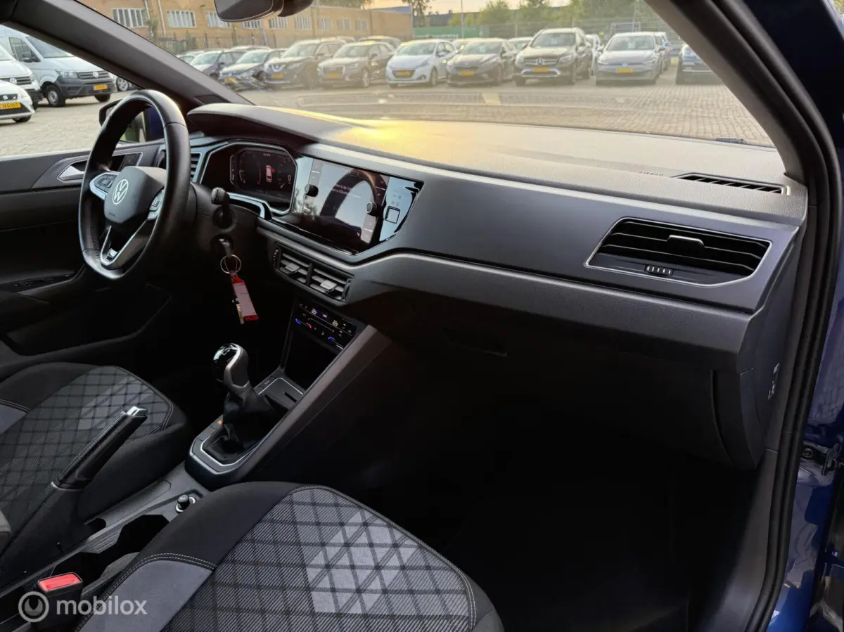 1.0 TSI R-Line ACC | CARPLAY | PDC |