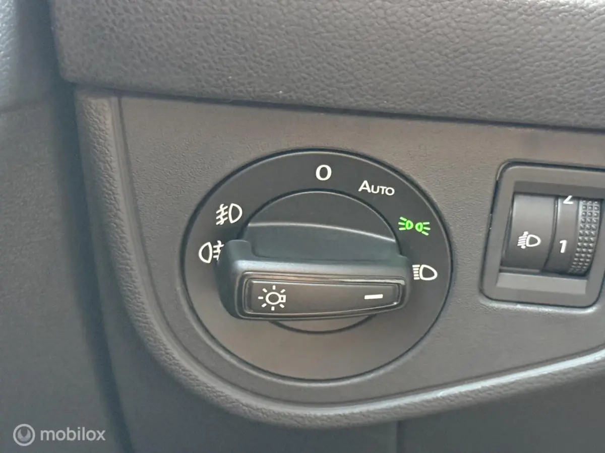 1.0 TSI R-Line ACC | CARPLAY | PDC |