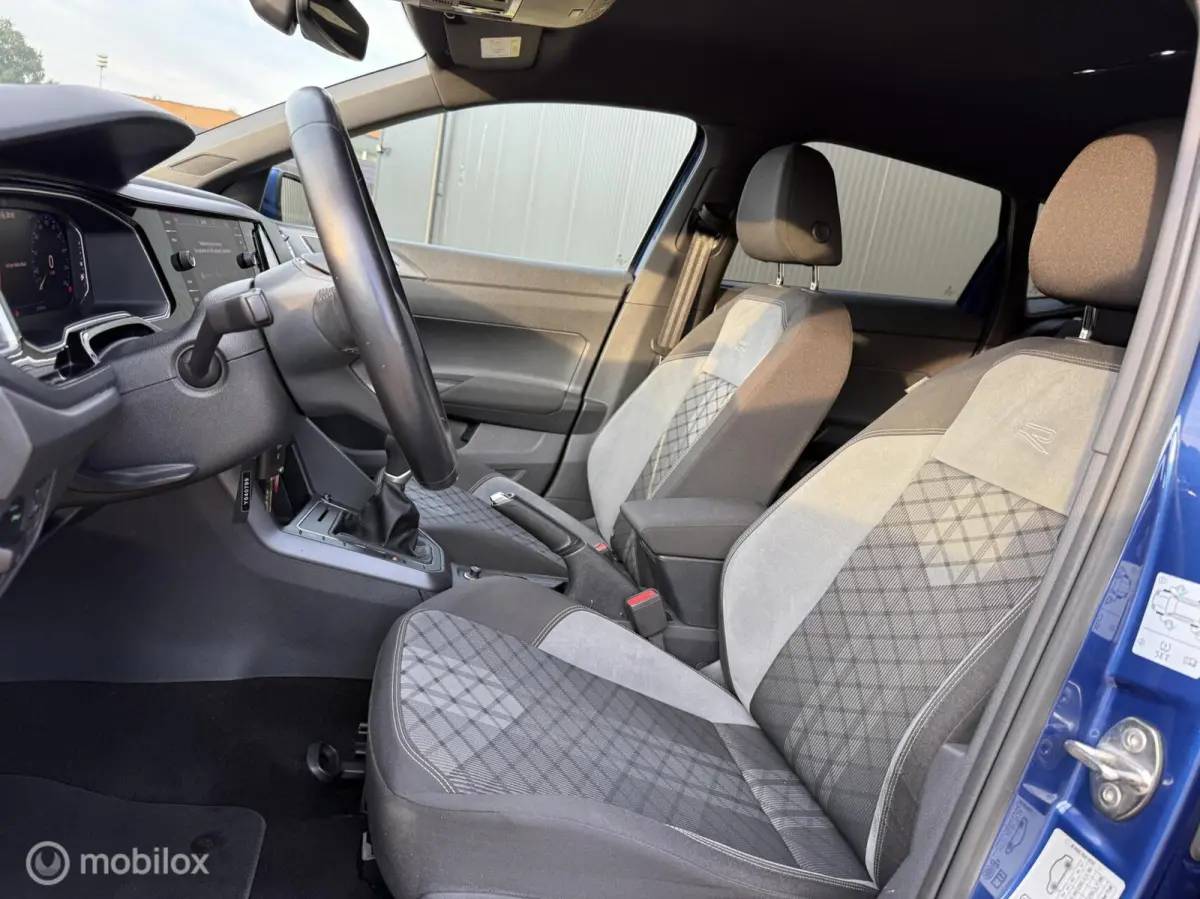 1.0 TSI R-Line ACC | CARPLAY | PDC |