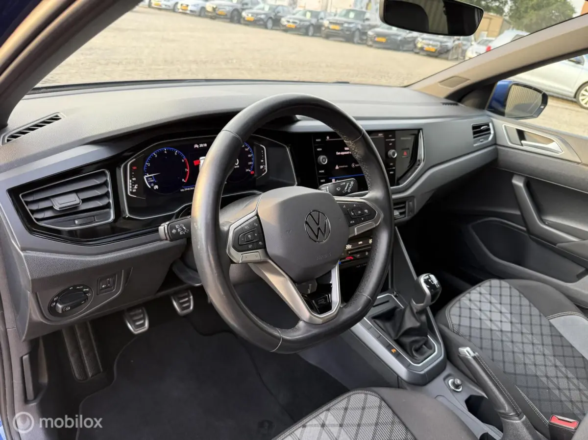 1.0 TSI R-Line ACC | CARPLAY | PDC |