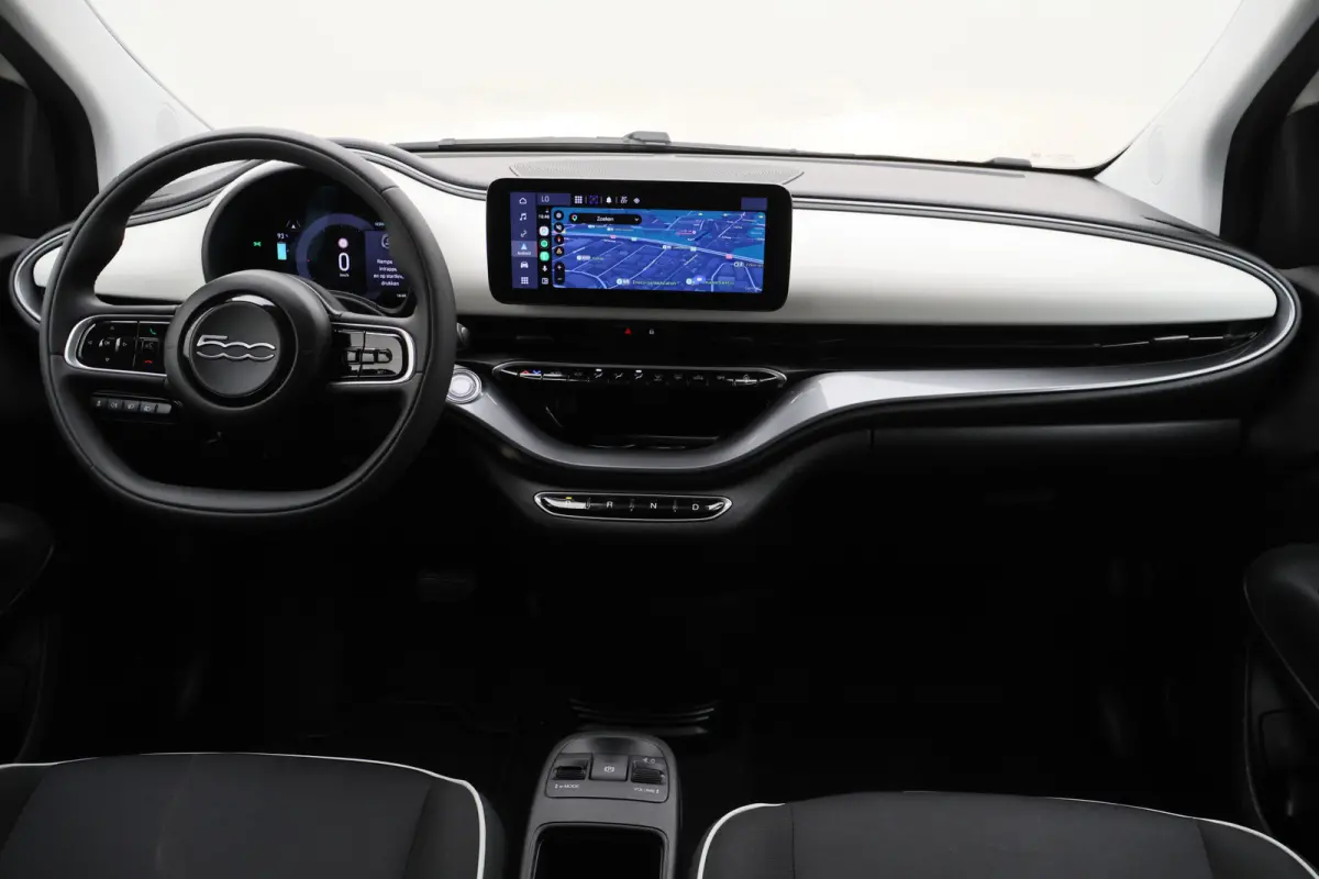 Icon 42 kWh Virtual Cockpit, Cruise, Apple Carplay, Lane Assist, Climate, DAB, LED, 16''