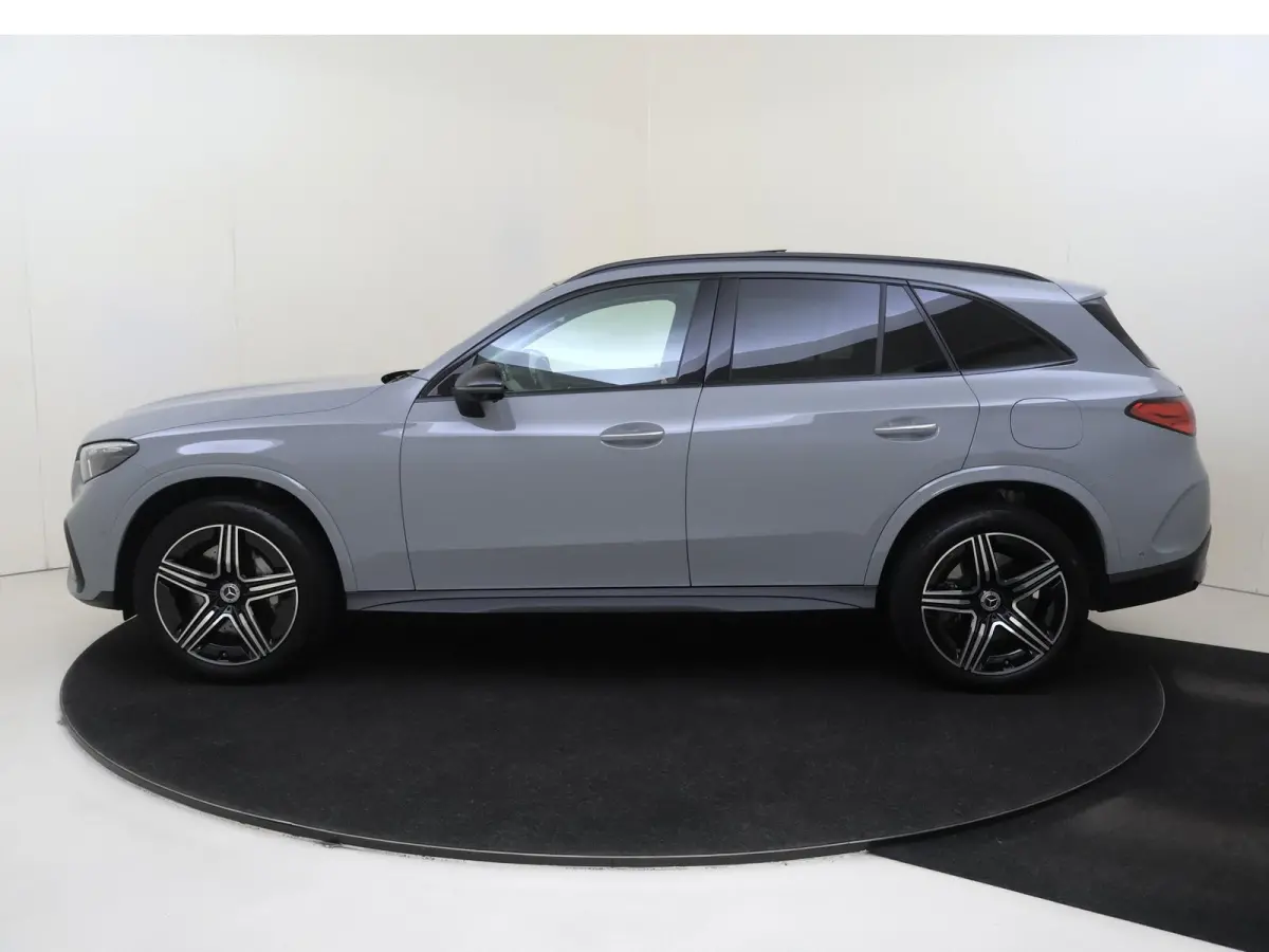 400e 4MATIC AMG Line / Premium Plus / Burmester/ Winterpakket / Night / Trekhaak / 20 inch